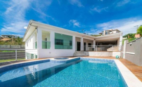 Day Use - Linda casa para confraternização com piscina e churrasqueira
